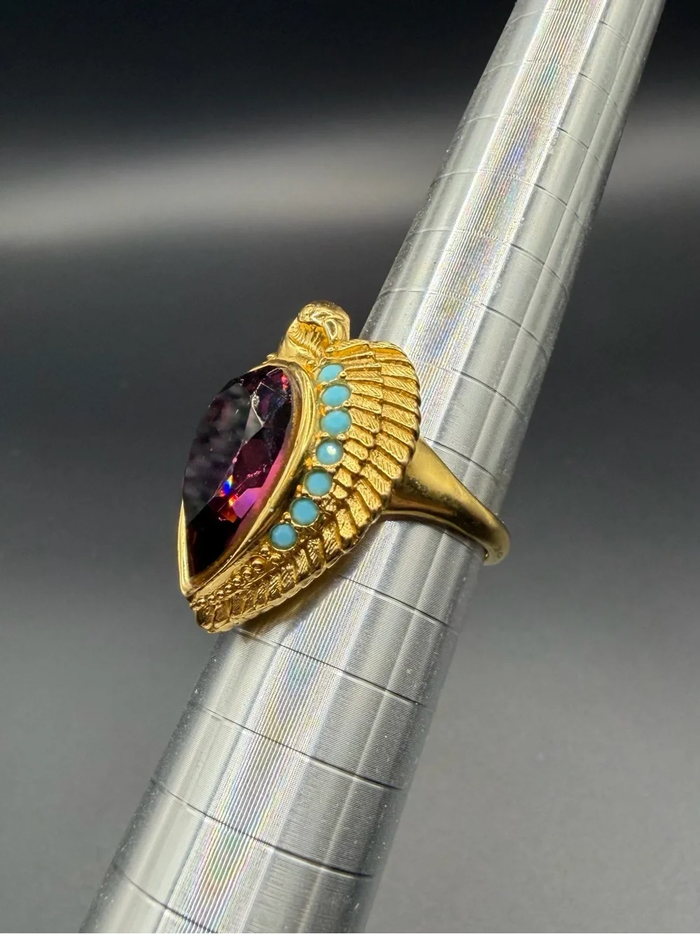 Elizabeth Taylor for Avon Egyptian Revival Falcon Ring SZ 8 Vintage Purple Gold